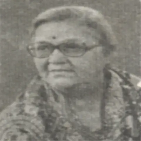 Tripathi , Smt. Chandra